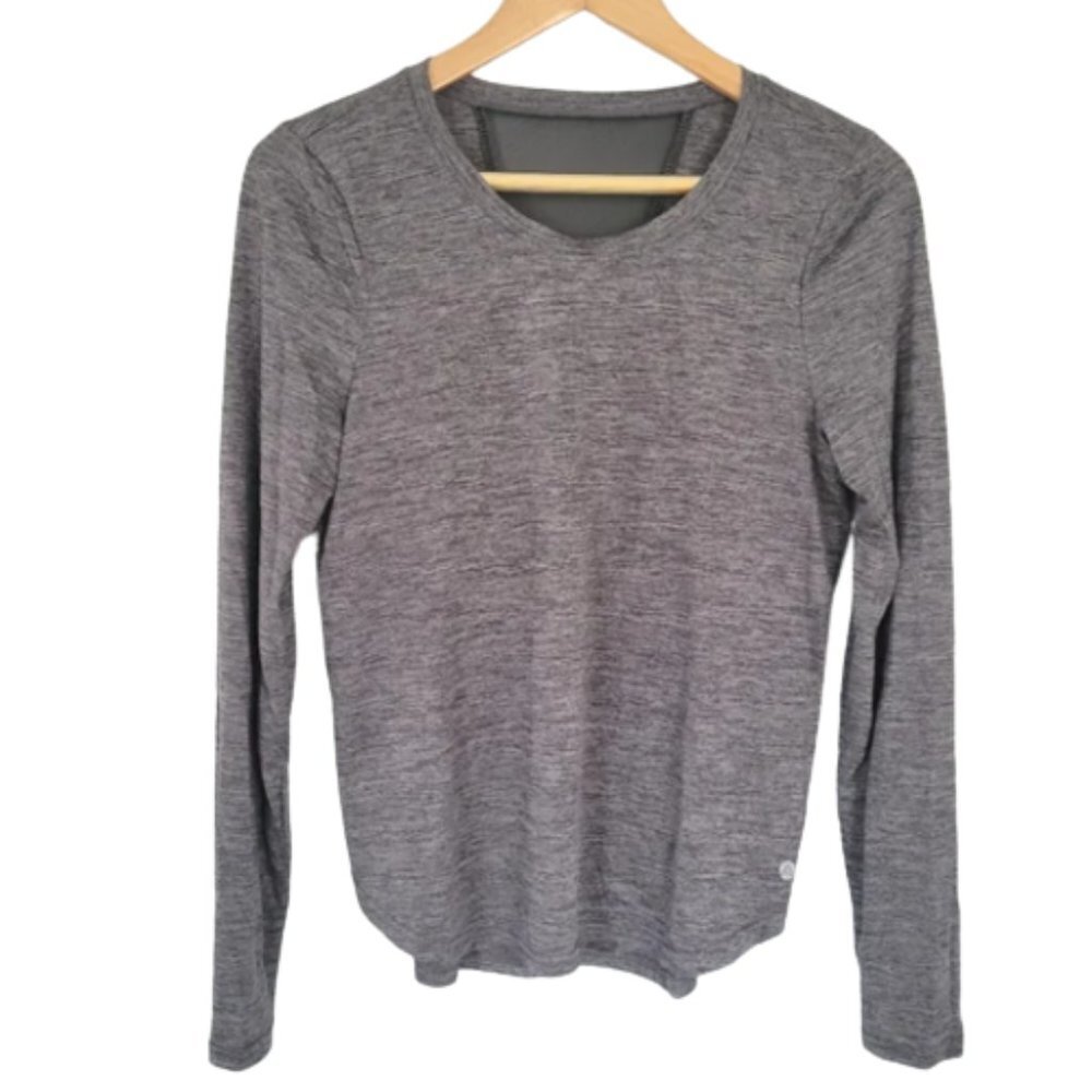 Apana long sleeve exercise yoga shirt with back mesh detail Size S